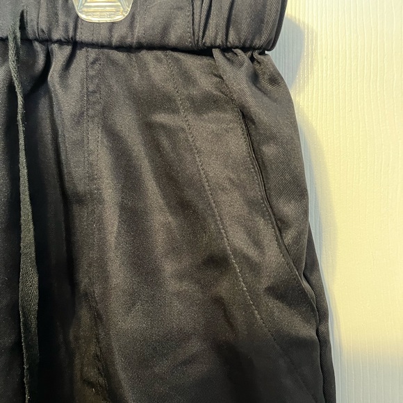 3X Black shiny, dressy shorts with pockets - Picture 2 of 4